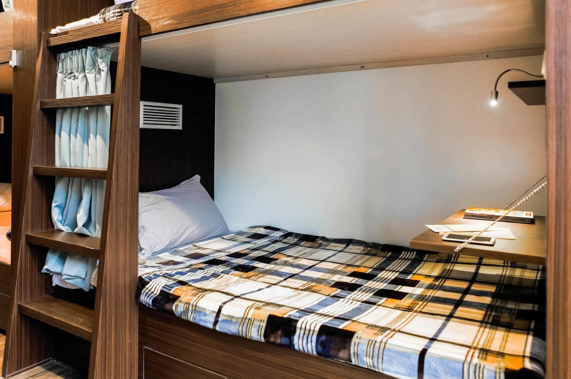 Sleepy Dragon Hostel Taipei Luaran gambar